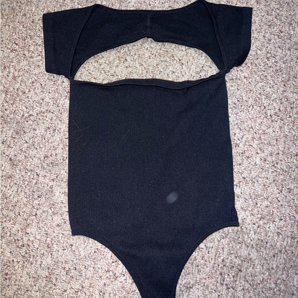 Pretty Little Thing square neck bodysuit